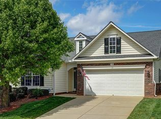 19 Wheelwright Ct, Greensboro, NC 27455