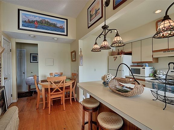 4th image of 22236 Stone Gate Ln