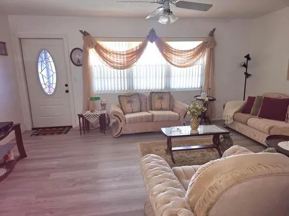 45 Easthampton B, West Palm Beach, FL 33417