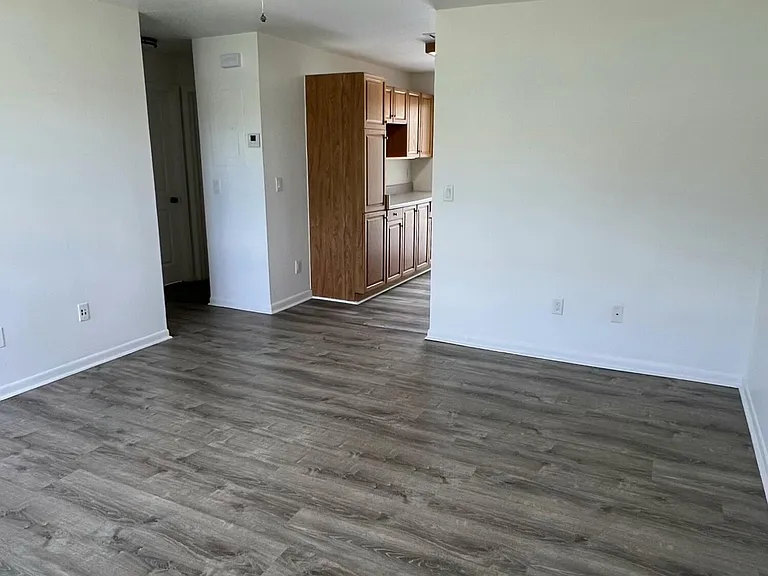 2444 Mercury Dr — Photo 2