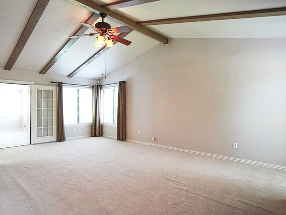 5th image of 4734 Cliffwood Dr