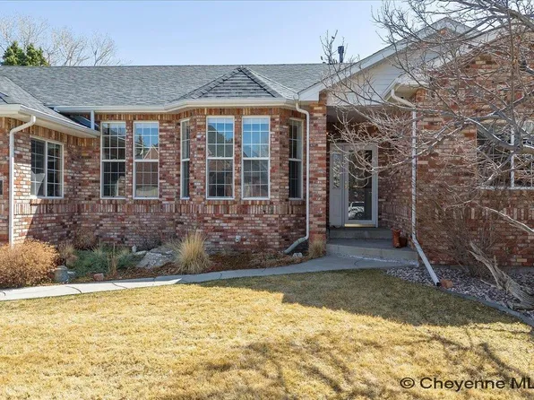 211 Stetson Dr, Cheyenne, WY 82009