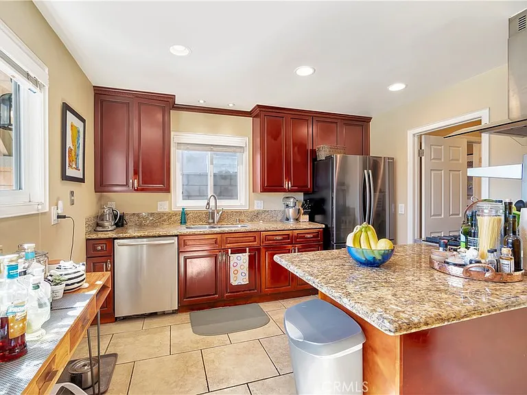 5141 Cheryl Dr — Photo 18