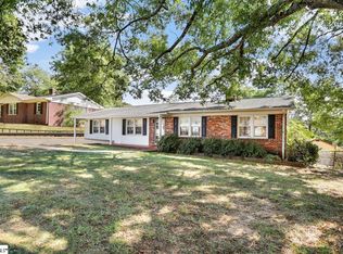 19 Wentworth St, Greenville, SC 29605