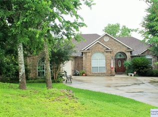 244 Windwood Cir, Seguin, TX 78155
