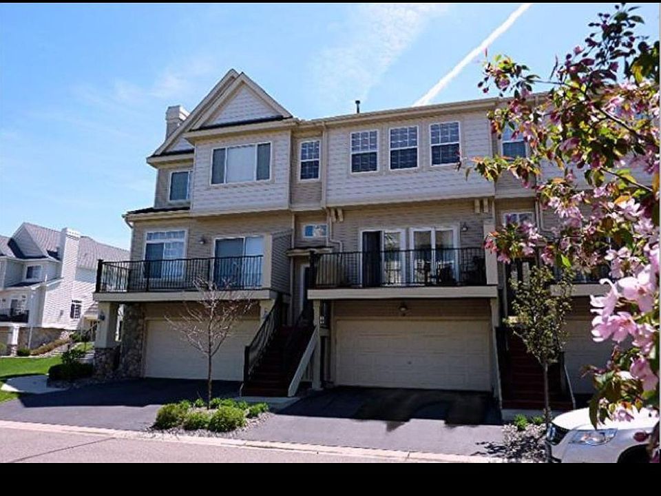 1st image of 11171 Aberdeen St NE