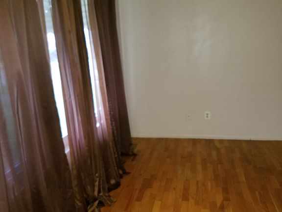 Front living room hardwood theoughout