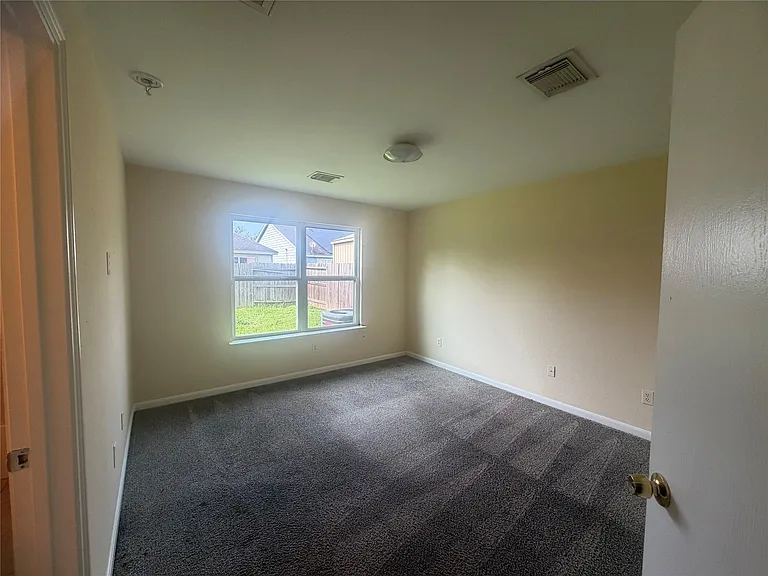 8103 Forest Glen Dr — Photo 9