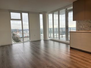 8188 Fraser St #1402, Vancouver, BC V5V4H1