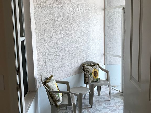 Screened Front Porch