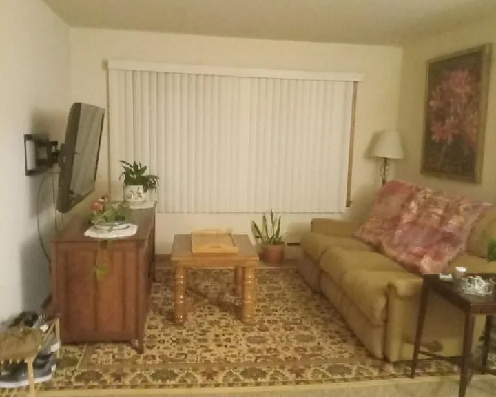 2401 Brentwood Pkwy #3 — Photo 3