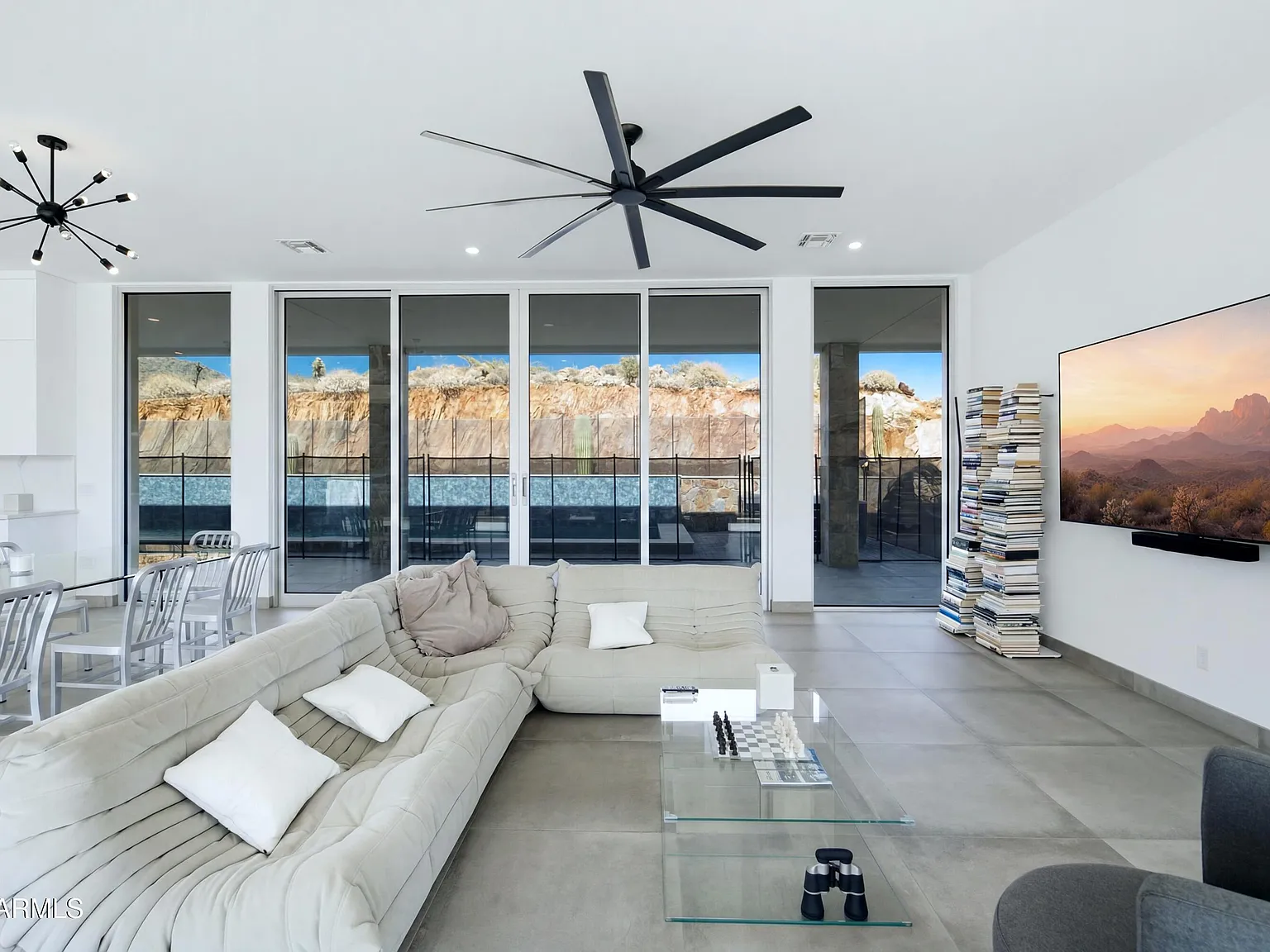 3 bed, 3.5 bath, 2610 sqft, $6,000 — Photo 4
