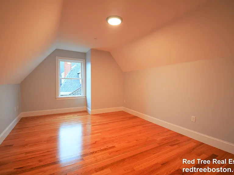 18 Murdock St #1 — Photo 6