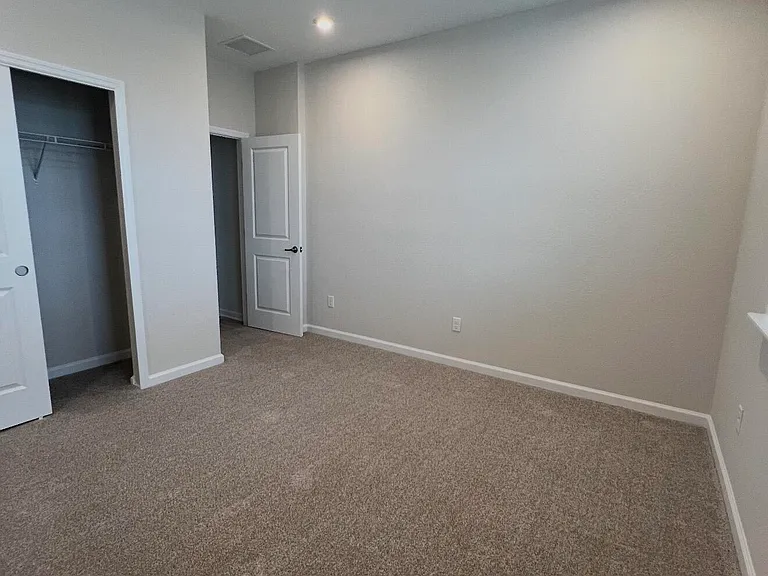 2876 Bella Terra Loop — Photo 4