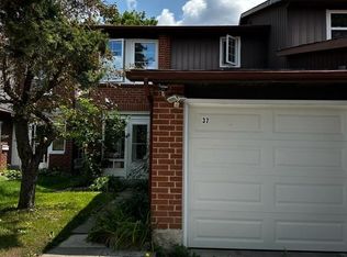 37 Middleton Ct, Markham, ON L3R 3G6