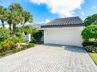 33 Windsor Dr, Boynton Beach, FL 33436