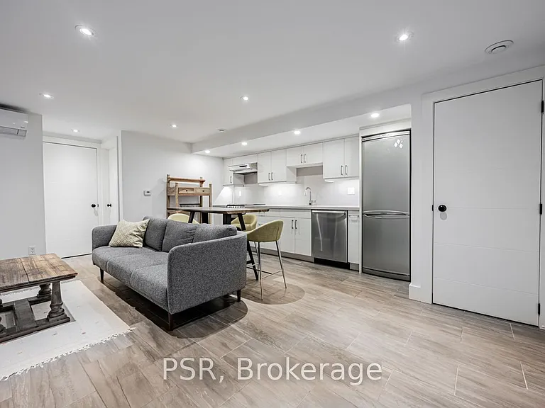 71 Crawford St #BASEMENT — Photo 8