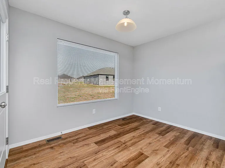 971 Genevieve Ave — Photo 14