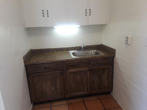 4th image of 2555 N Winstel Blvd