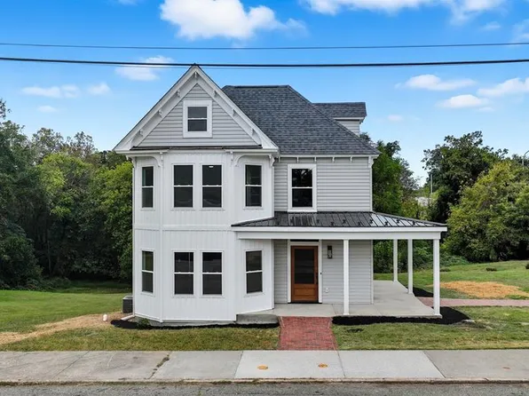 200 College St, Martinsville, VA 24112