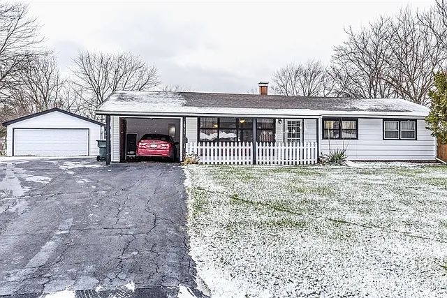 18716 Baker Ave photo 1