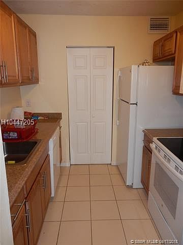 1st image of 500 NE 2nd St APT 225