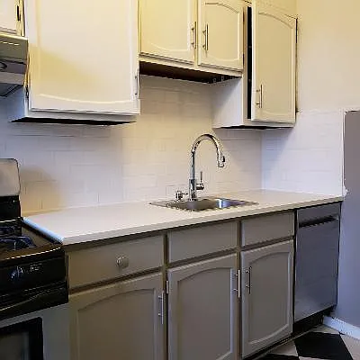 Rented by Brooklyn Real Inc | media 4