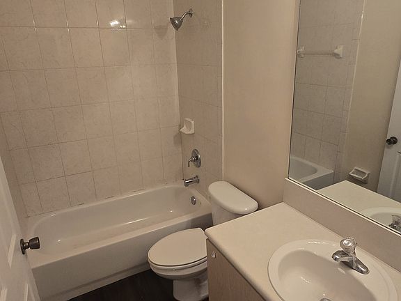 2nd image of 532 NE 21st Ave #532
