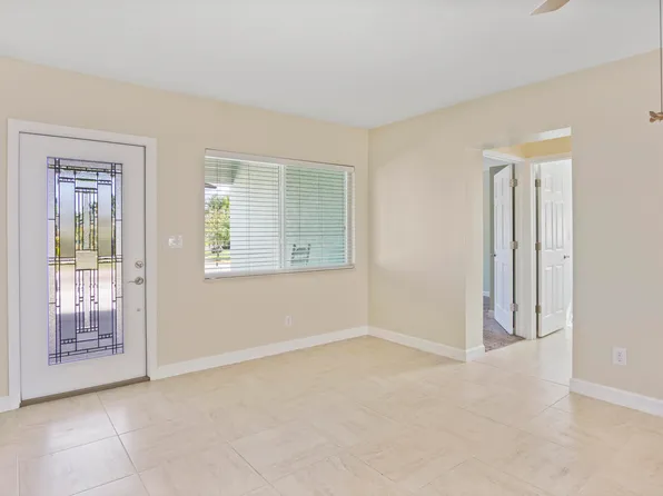 195 SW Cabana Point Circle, Stuart, FL 34994