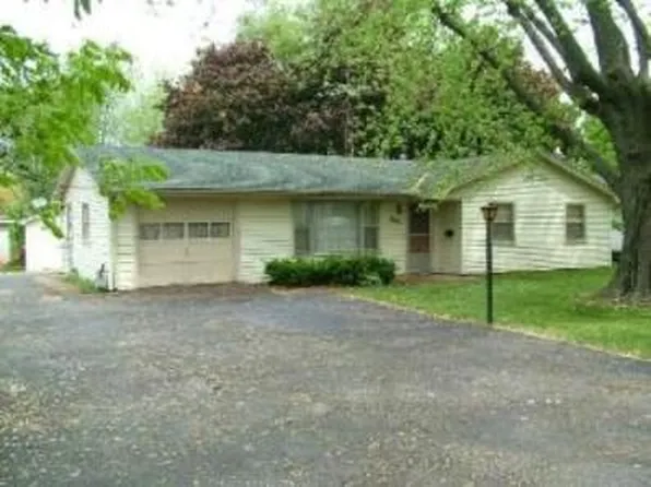 410 E Cross St, Wilmington, IL 60481