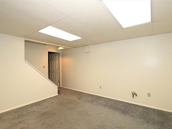 3rd image of 2033 Whispering Pines Dr