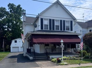 526 River St, Dickson City, PA 18519