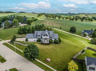 211 Fischer Dr, Woodbine, IA 51579
