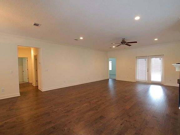 2nd image of 138 Township Bluff Cir
