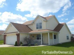 2830 Troutwood Dr, Fort Wayne, IN