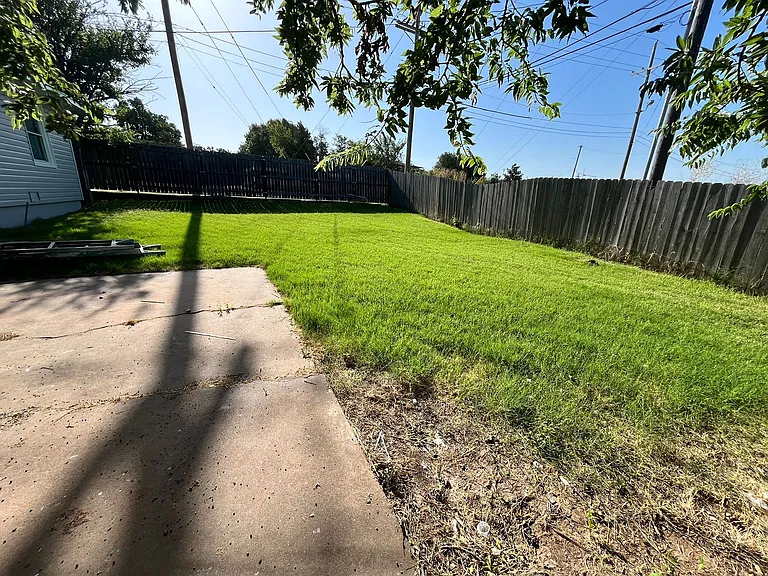 3802 NW Arlington Ave — Photo 25