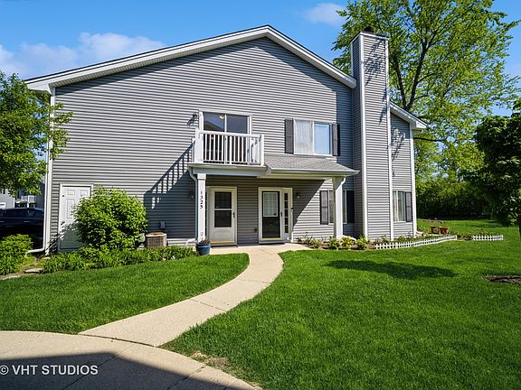 2nd image of 1325 Barclay Ln #1325