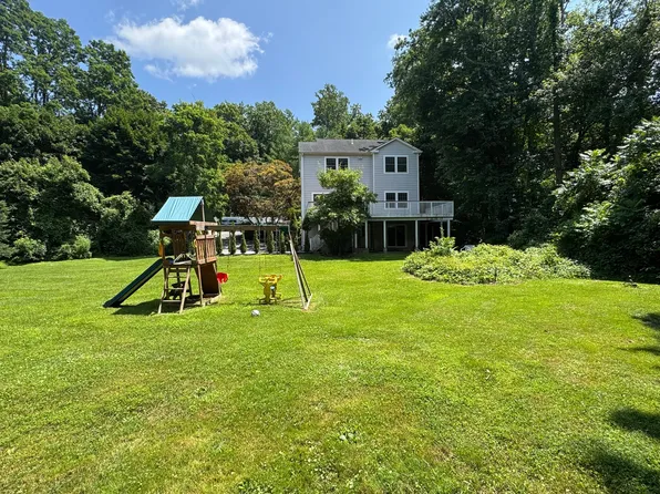 275 Croton Dam Rd, Ossining, NY 10562