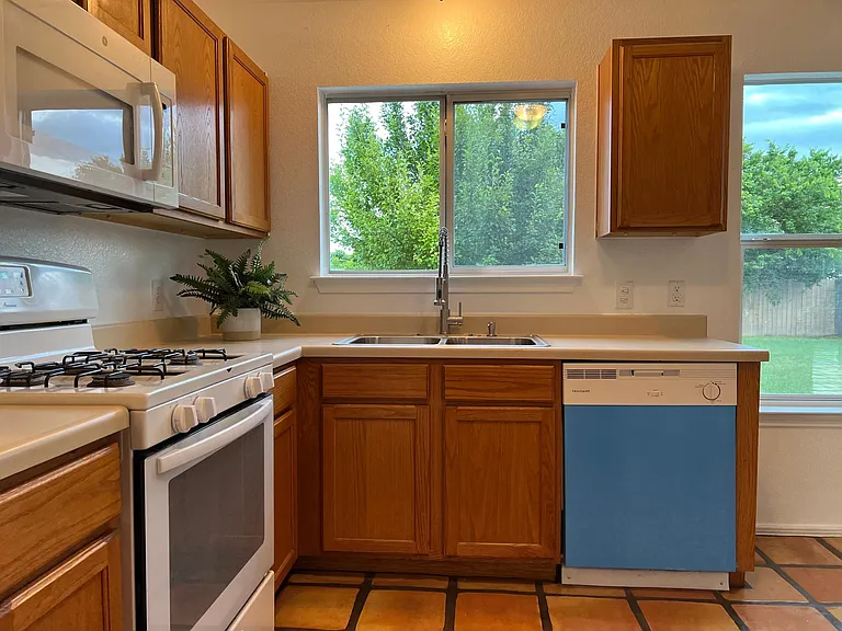 702 Camino Alto Dr — Photo 17