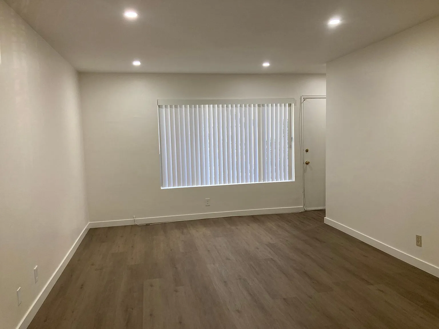 2 bed, 1.5 bath, $2,195 — Photo 4