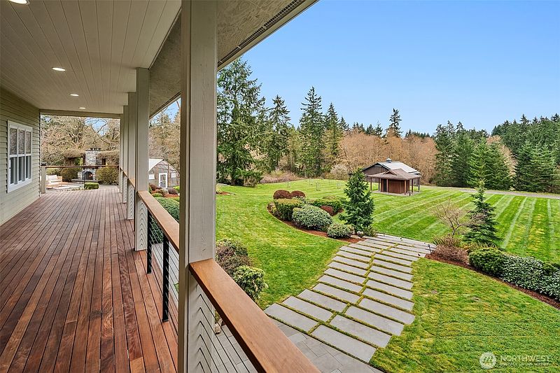5th image of 18106 115th Avenue SW