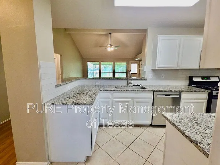 1604 Copperhead Cv — Photo 8