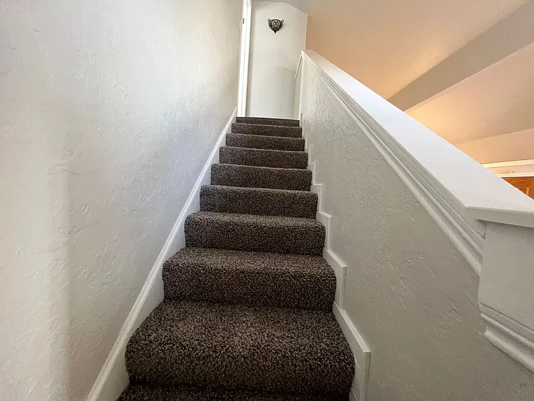 2137 Goodrich Dr — Photo 17