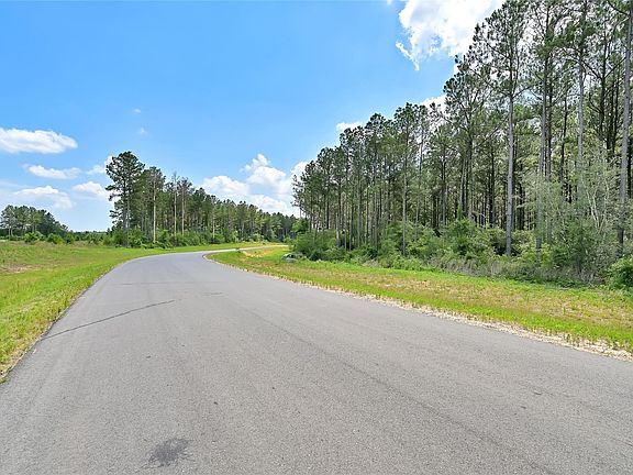 5th image of 15469 Forest Grove Dr