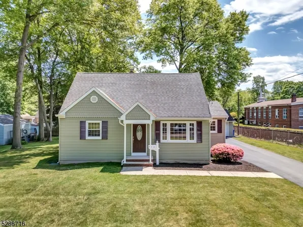11 Edgar Ave, Green Brook Twp., NJ 08812