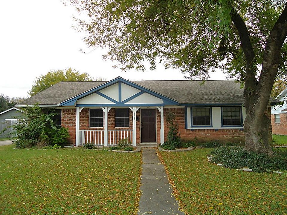 1st image of 1013 Phyllis St