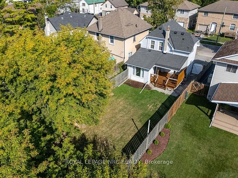 30 Walnut St — Photo 24