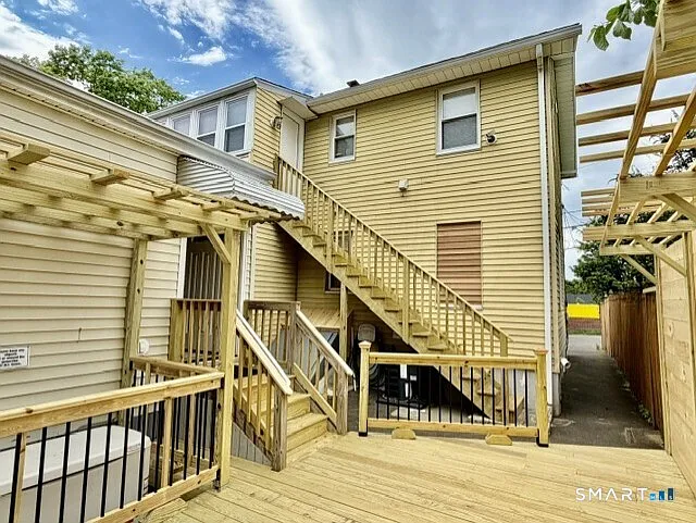 10 Wells Ave #A — Photo 22