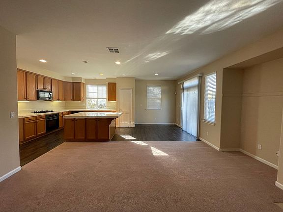 2nd image of 1447 Hunter Creek Dr