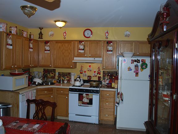 2nd image of 1232 N Lawndale Ave